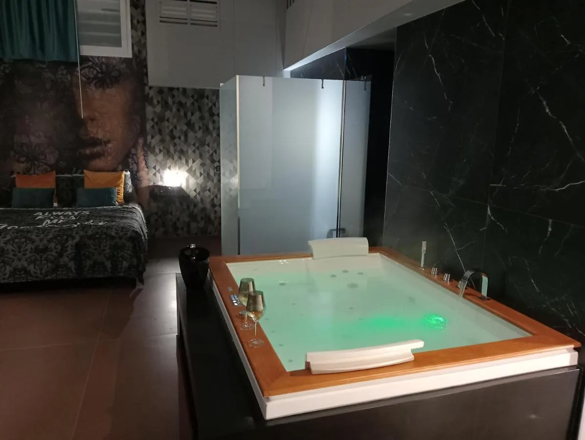 Suite Luxurya Bari Italia